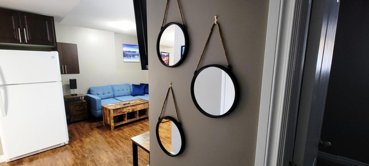 Blue Wave 2 Bedroom Suite Саскатун Екстер'єр фото